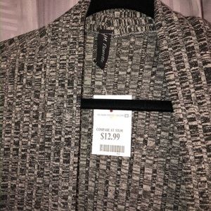 *NWT jm fleurette cardigan grey